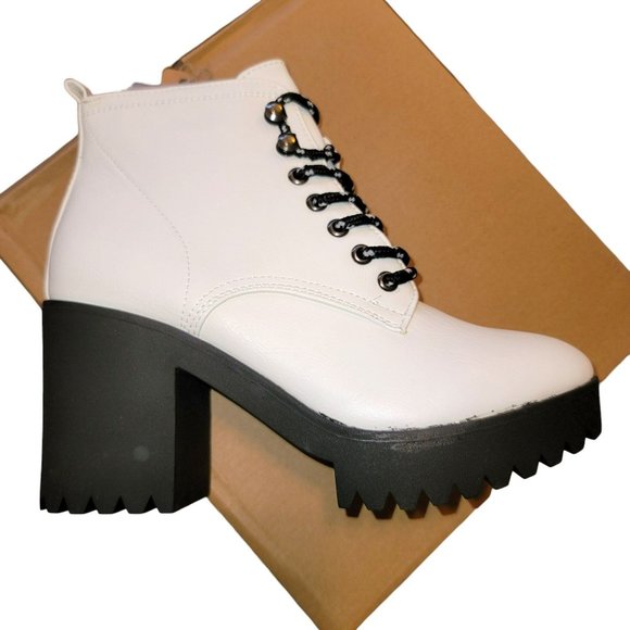 Seven7 Flatiron Off-White Ankle Boot Platform Lace-up Womans Size 9 JJ3342 - Picture 8 of 11